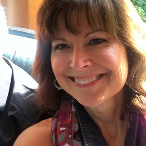 Meet your Posher, Julie